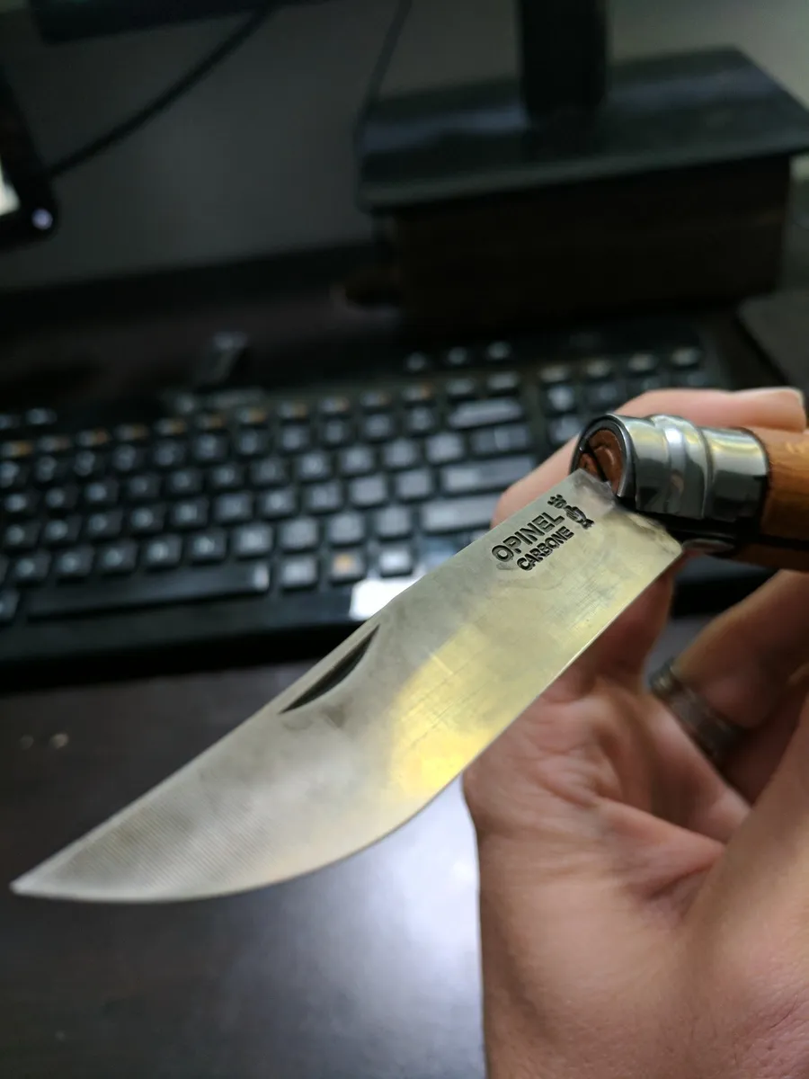 Opinel No.8 closed showing the rotating locking collar